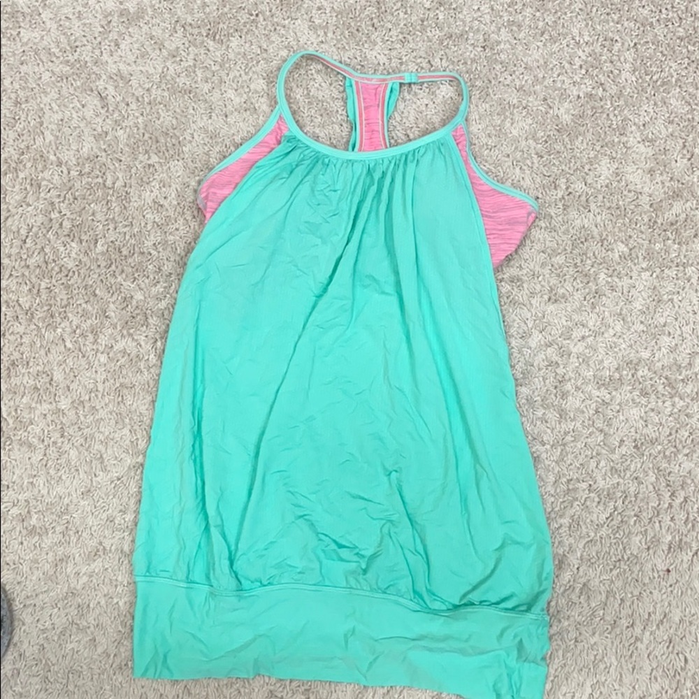 Lululemon top with built in bra size 8